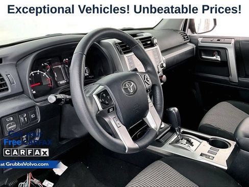 Used 2023 Toyota 4Runner SR5 AWD/4WD image 11