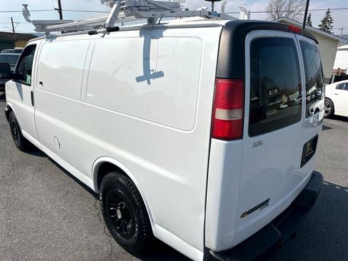 Used 2011 Chevrolet Express 1500 AWD w/ Power Package image 20