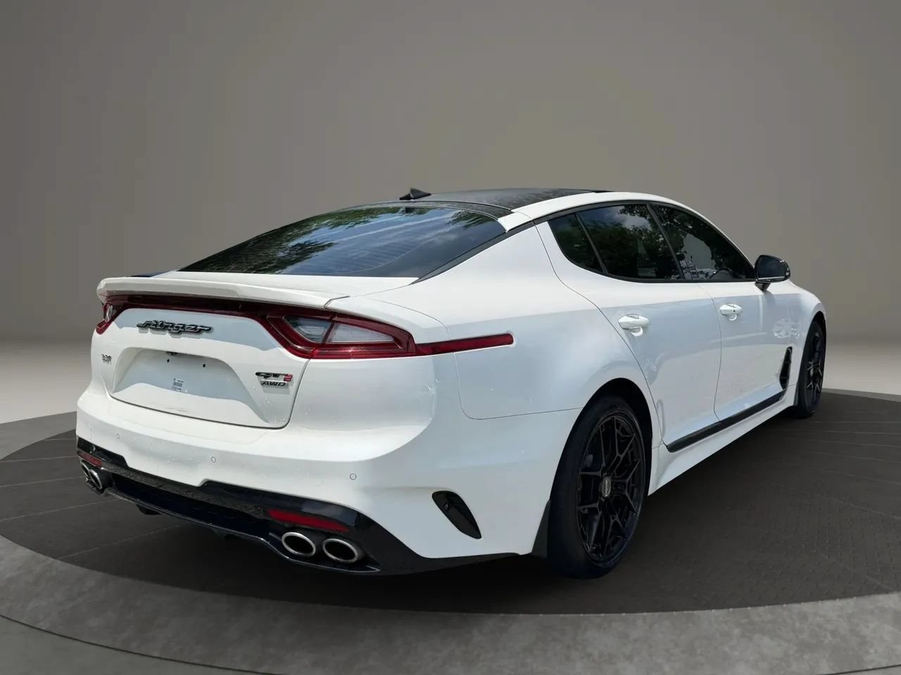 Used 2018 Kia Stinger GT2 AWD/4WD image 5
