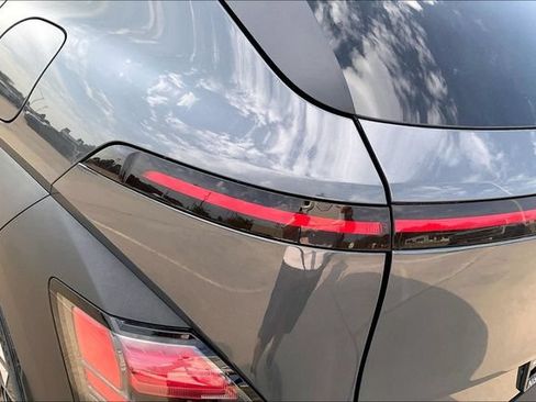 Used 2025 Hyundai Kona SEL AWD/4WD image 22