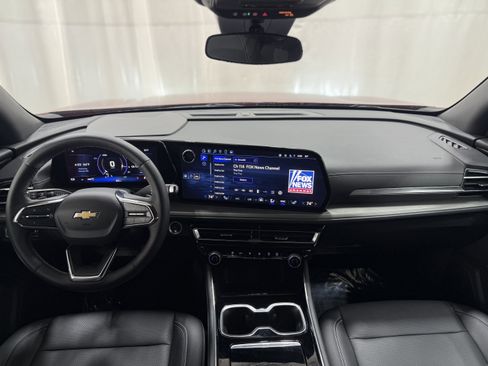 Used 2024 Chevrolet Traverse LT w/ Trailering Package image 21