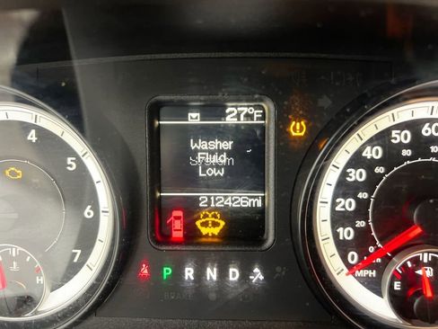 Used 2013 RAM 1500 Express image 13