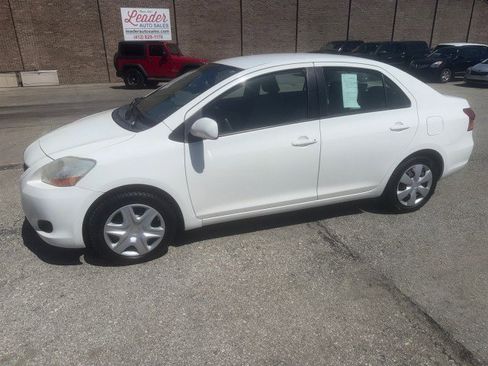 Used 2010 Toyota Yaris Sedan FWD image 2