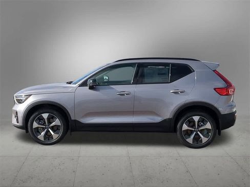 New 2026 Volvo XC40 B5 Plus w/ Protection Package Premier image 3