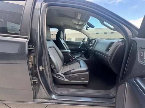 Used 2016 Chevrolet Colorado Z71 AWD/4WD image 12