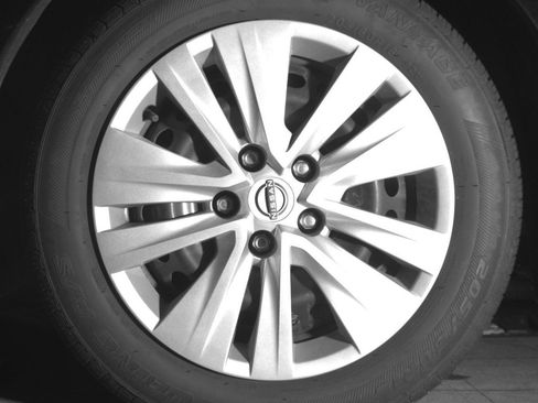Used 2025 Nissan Sentra S FWD image 12