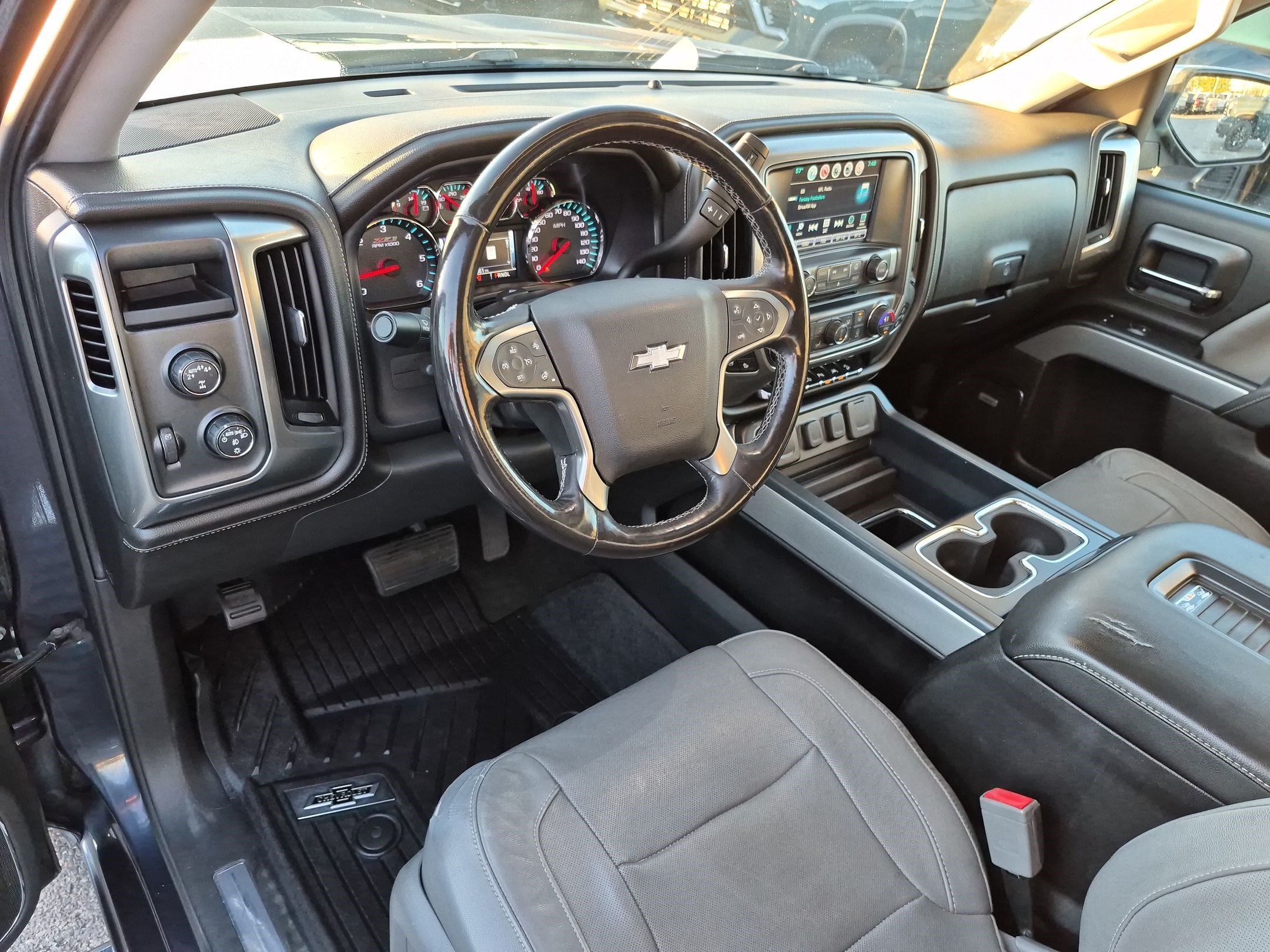 Used 2018 Chevrolet Silverado 1500 LTZ Z71 w/ Centennial Edition AWD/4WD image 14