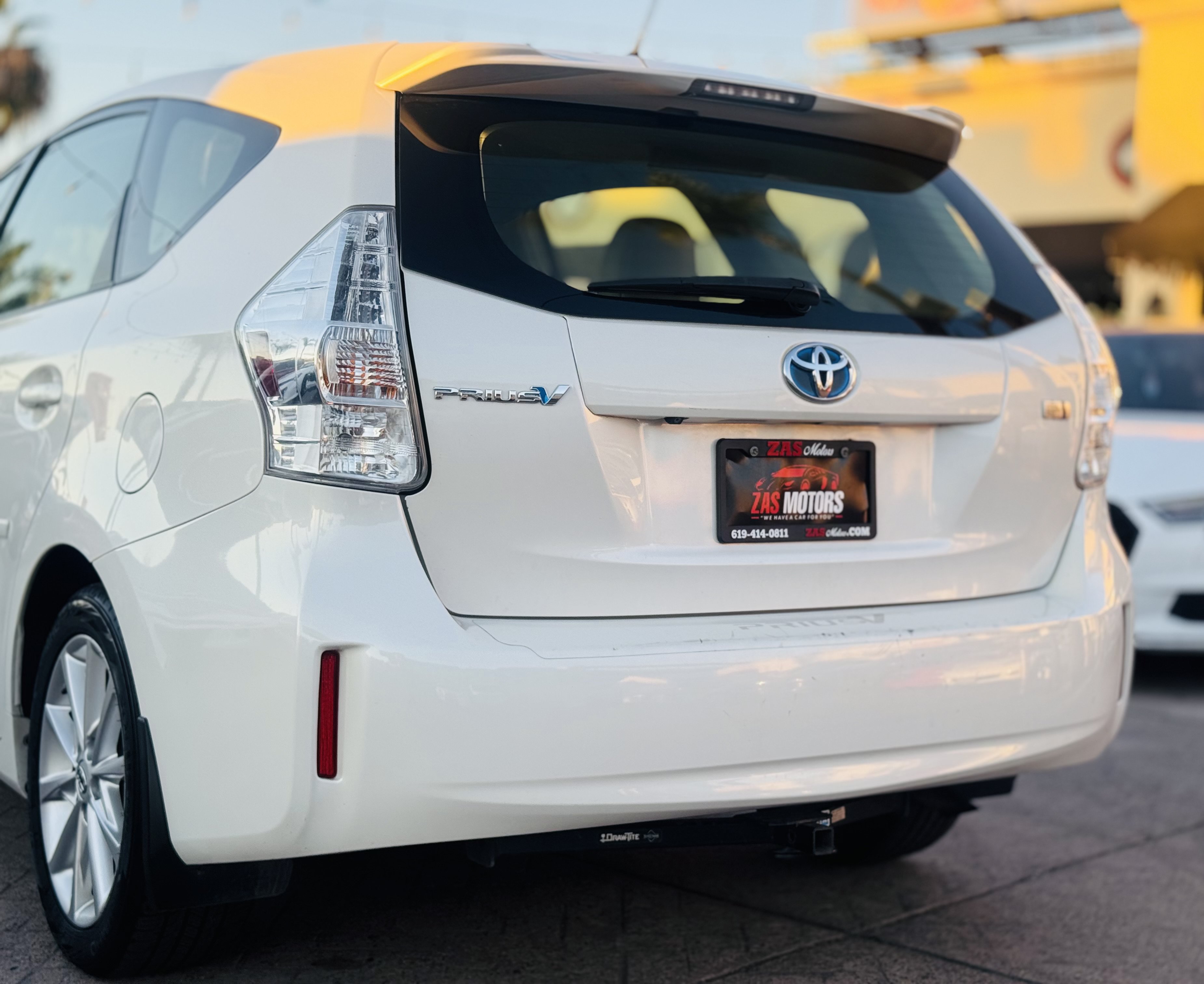 Used 2013 Toyota Prius V Five FWD image 7