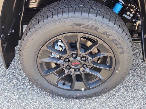 New 2026 Toyota Tundra 4x4 CrewMax Hybrid image 5
