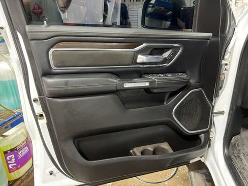 Used 2022 RAM 1500 Laramie AWD/4WD image 22