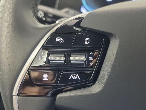 Used 2025 Kia Niro EX image 25