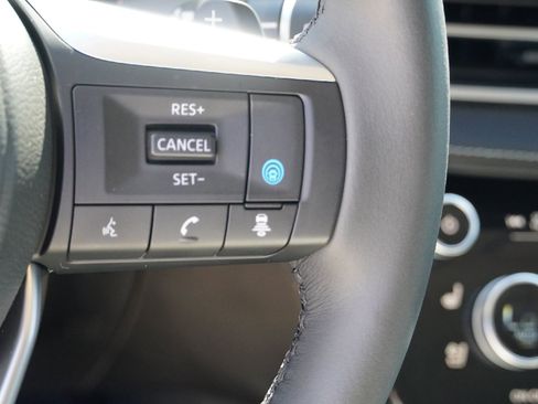 Certified 2025 INFINITI QX60 Luxe image 16