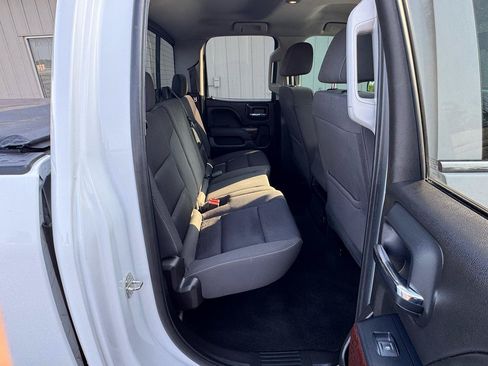 Used 2018 GMC Sierra 1500 SLE w/ SLE Value Package AWD/4WD image 14