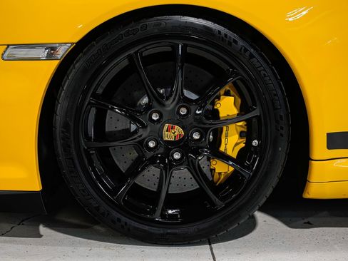 Used 2008 Porsche 911 GT2 RWD image 40