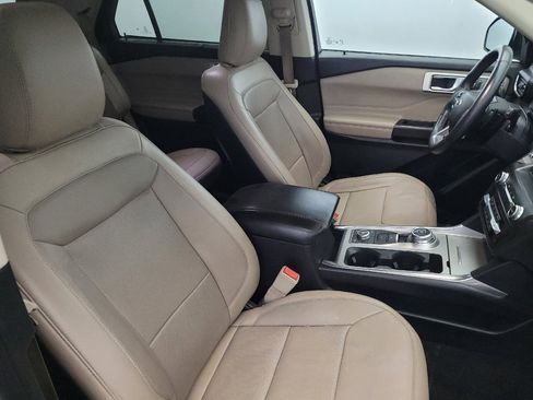 Used 2020 Ford Explorer Limited image 21