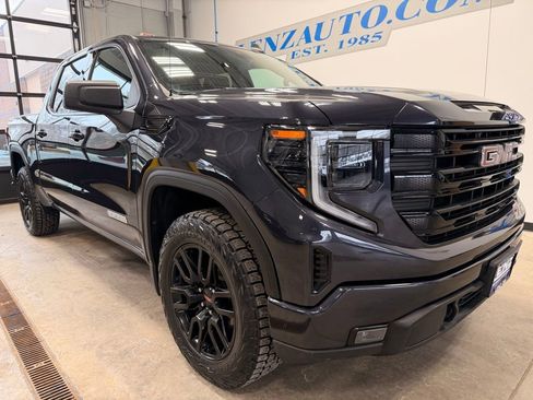 Used 2022 GMC Sierra 1500 Elevation image 2