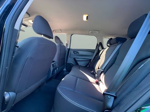 Used 2024 Nissan Rogue S AWD/4WD image 16