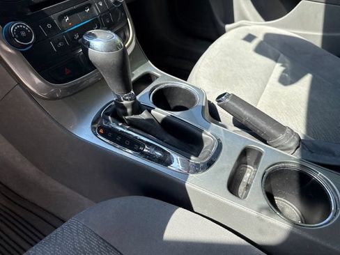 Used 2015 Chevrolet Malibu LS FWD image 21