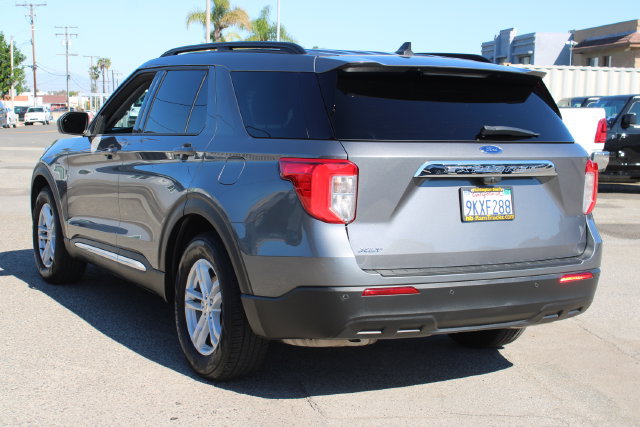 Used 2023 Ford Explorer XLT RWD image 3