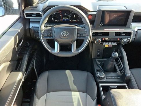 Certified 2025 Toyota Tacoma TRD Off-Road image 11