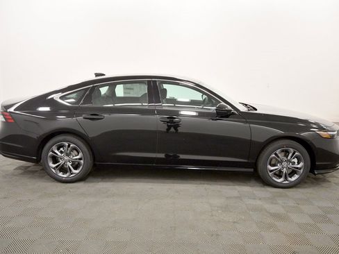 New 2025 Honda Accord EX-L image 8