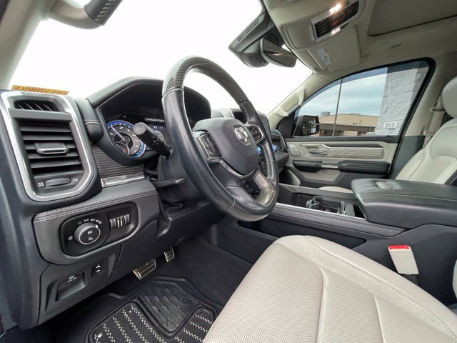 Used 2022 RAM 1500 Limited AWD/4WD image 11