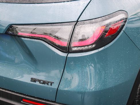 Used 2024 Honda HR-V Sport image 10