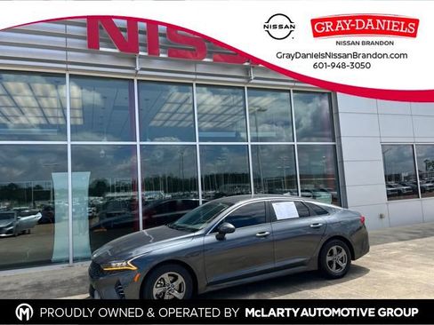 Used 2023 Kia K5 LXS FWD image 1