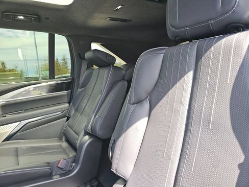 New 2026 Cadillac Escalade IQ Sport 2 w/ LPO, ONYX Package AWD/4WD image 20