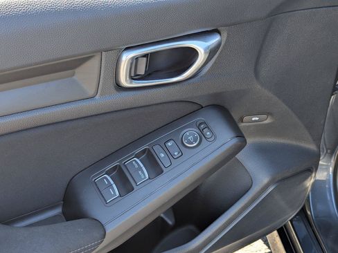 Used 2024 Honda Civic Sport image 11