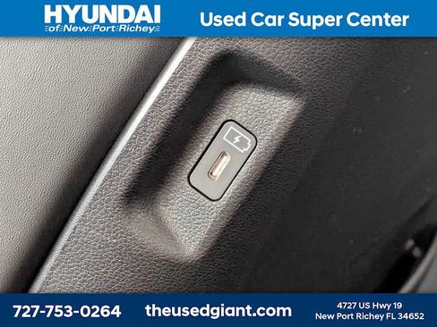 Used 2026 Hyundai Santa Fe SEL FWD image 21