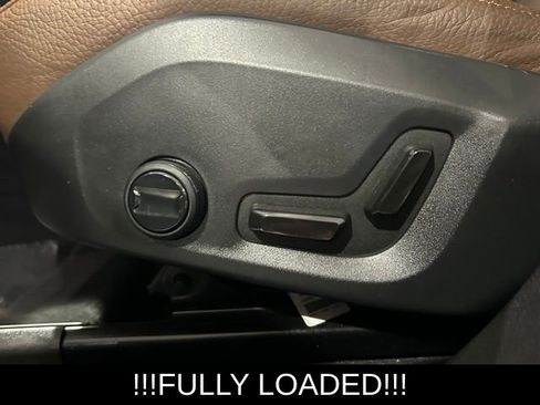 Used 2023 Volvo XC60 B5 Plus AWD/4WD image 15
