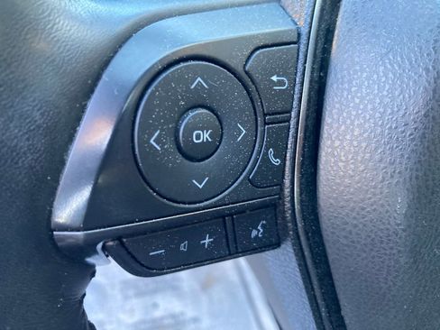 Used 2022 Toyota Camry SE image 36