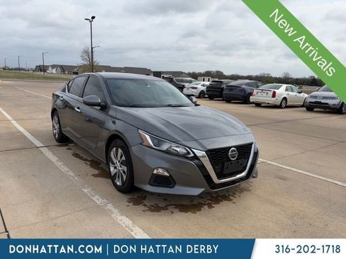 Used 2019 Nissan Altima 2.5 S image 2