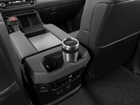 Used 2025 Toyota Sequoia TRD Pro AWD/4WD image 33