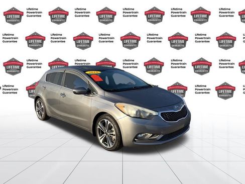 Used 2016 Kia Forte EX image 9