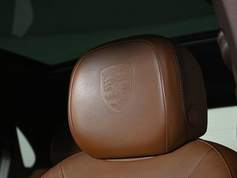 Certified 2022 Porsche Cayenne S Platinum image 23