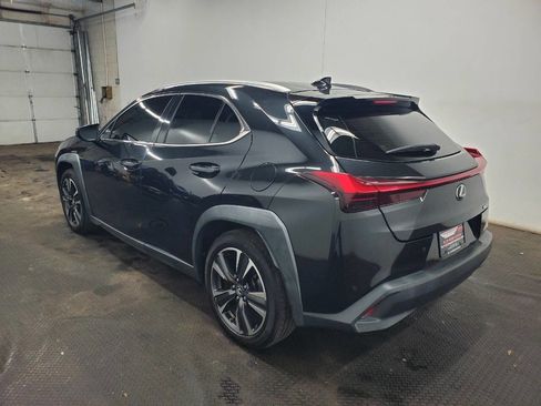 Used 2019 Lexus UX 200 w/ Premium Package image 5