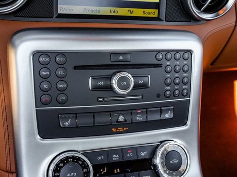 Used 2011 Mercedes-Benz SLS AMG Coupe image 31