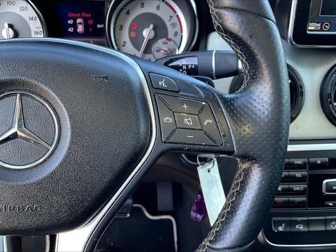 Used 2015 Mercedes-Benz GLA 250 4MATIC image 19