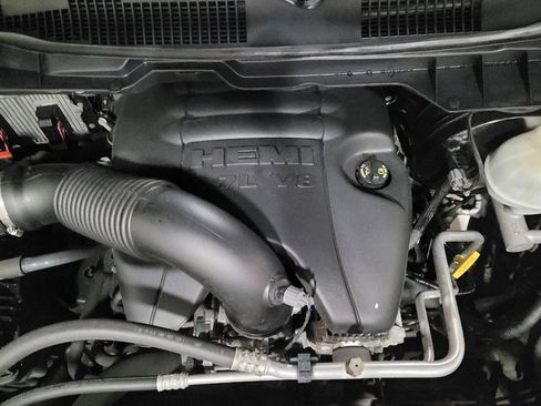 Used 2017 RAM 1500 Express w/ Black Ram 1500 Express Group AWD/4WD image 30