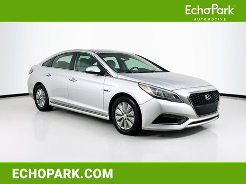 Used 2016 Hyundai Sonata SE FWD image 1
