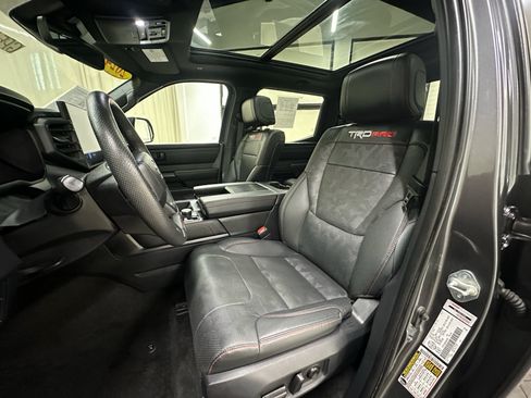 Used 2024 Toyota Tundra Limited AWD/4WD image 23