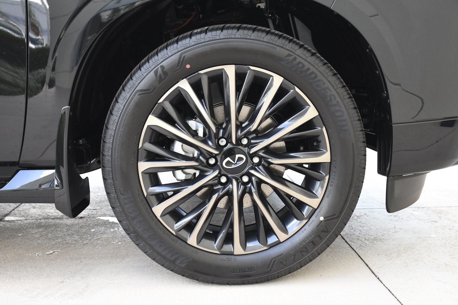 New 2026 INFINITI QX80 Autograph w/ Premium Cargo Package AWD/4WD image 42