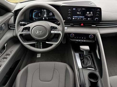 New 2026 Hyundai Elantra Sport image 15