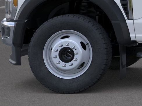 New 2025 Ford F550 4x4 Regular Cab Super Duty w/ XL Chrome Package image 19
