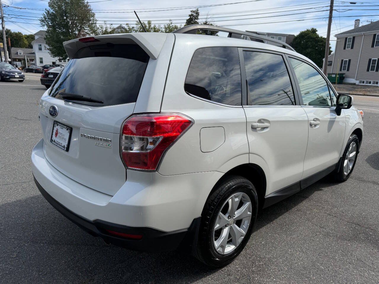 Used 2015 Subaru Forester 2.5i Limited AWD/4WD image 9