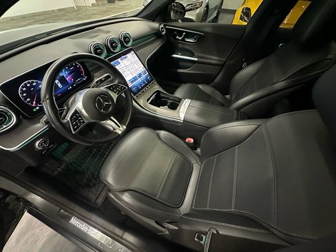 Used 2022 Mercedes-Benz C 300 4MATIC Sedan w/ Exclusive Trim Package image 16