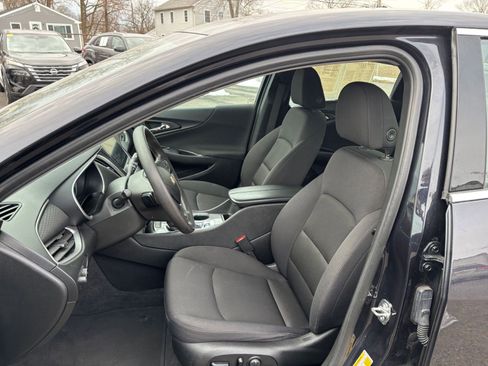 Used 2023 Chevrolet Malibu LT w/ Driver Confidence Package image 28