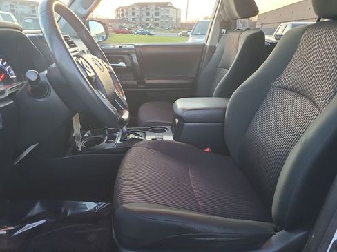 Used 2019 Toyota 4Runner TRD Off-Road image 20